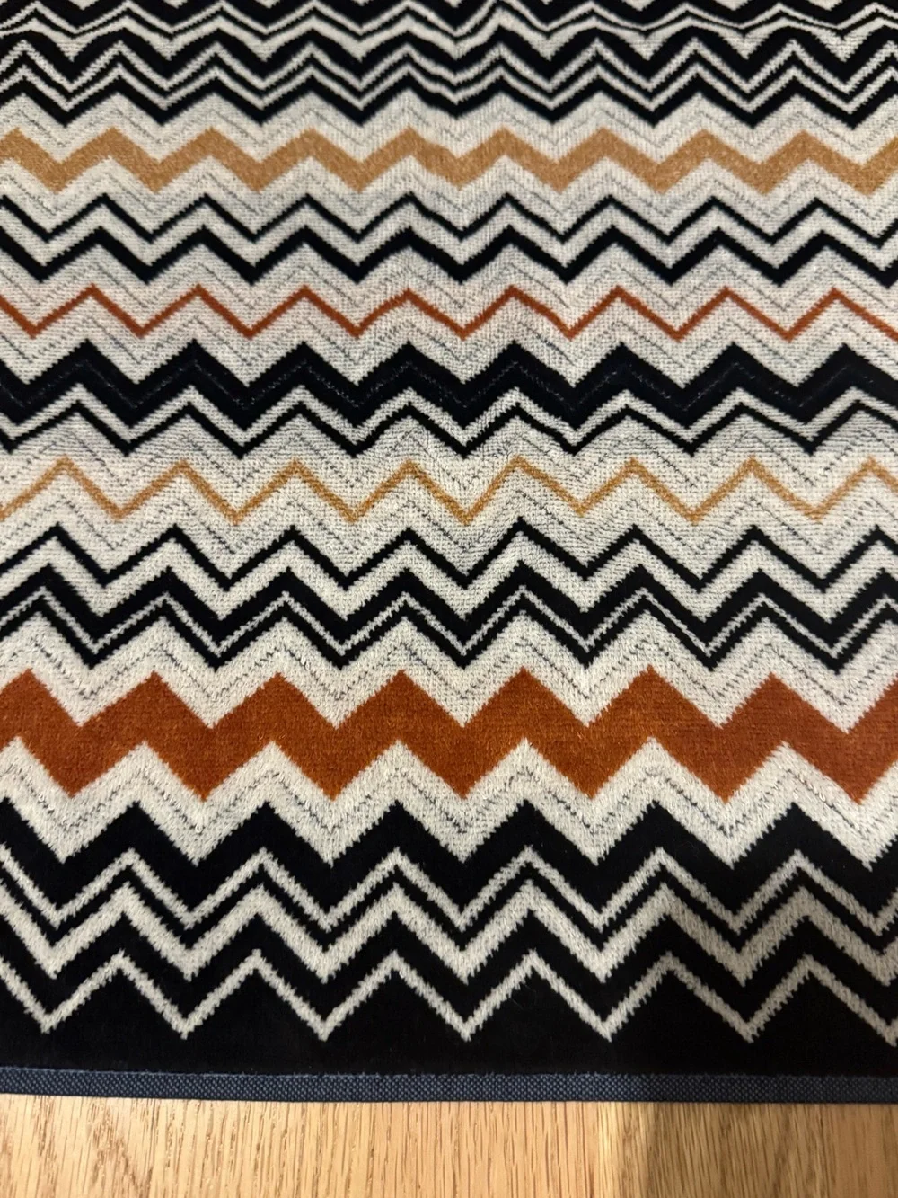 Missoni Home Bernard 160 Black Multicolor Zig Zag Hand Towel‎ Set of 2